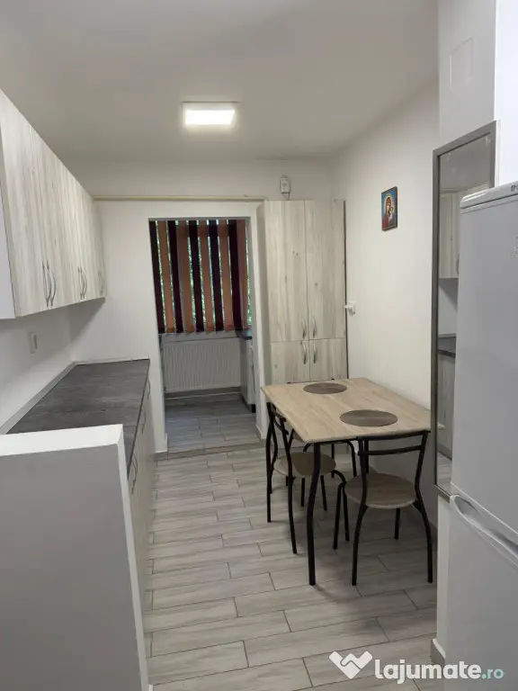- Apartament 2 camere Dorobantilor, mobilat utilat. Renovat