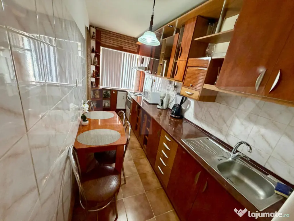 Apartament 2 camere, decomandat, zona Ciuperca