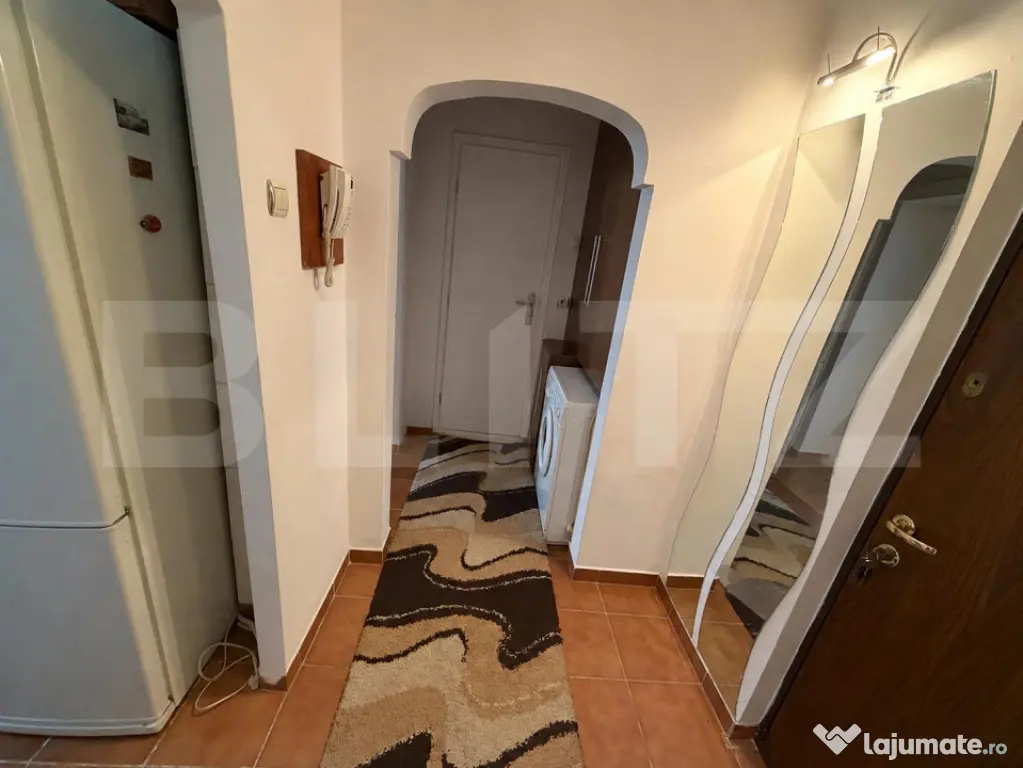 Apartament 2 camere, decomandat, zona Ciuperca