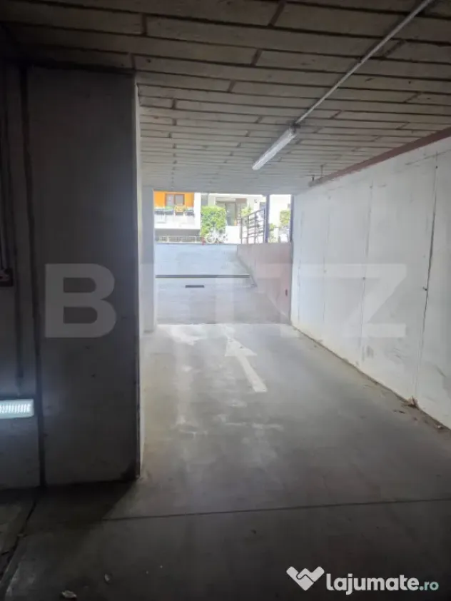 De închiriat: Apartament modern cu 3 camere, 2 băi, 2 tera