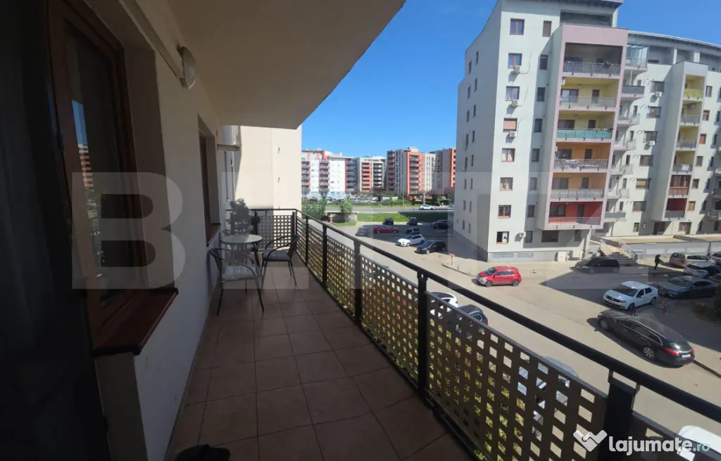 De închiriat: Apartament modern cu 3 camere, 2 băi, 2 tera