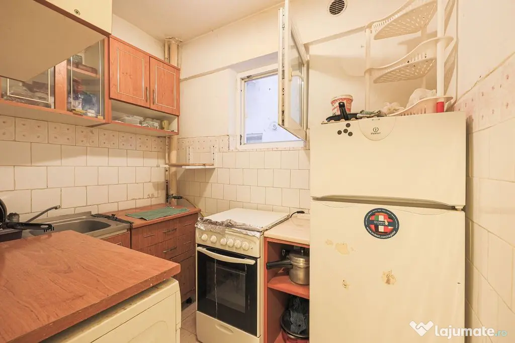 Apartament decomandat 2 camere - etaj 1 – Banu Maracine...