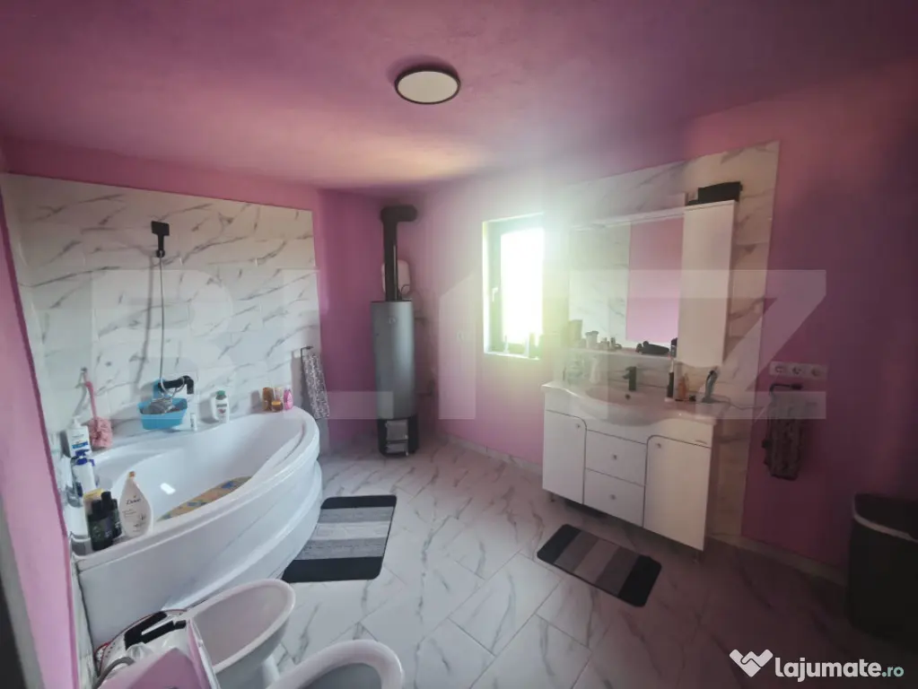 Casă individuală modernă, cu teren de 1.356 mp – la doa