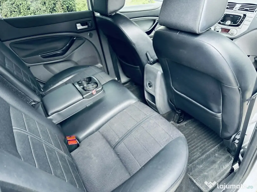 Ford Kuga Automat 4X4 ~ 2.0Diesel Euro 5 ~ Clima Senz Park Pilot Xenon