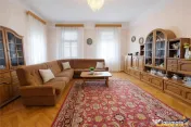 Casa cu vatra traditionala, gradina, garaj, facilitati, Codl