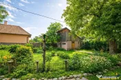 Casa traditionala, cu teren pretios de 534 mp, Targu Secuies