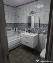 Apartament semidecomandat complet mobilat si utilat, parcare 