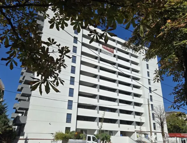 2 CAMERE, SPATIOS, 65.4 mp, FINISAT MODERN, LANGA METROU ...