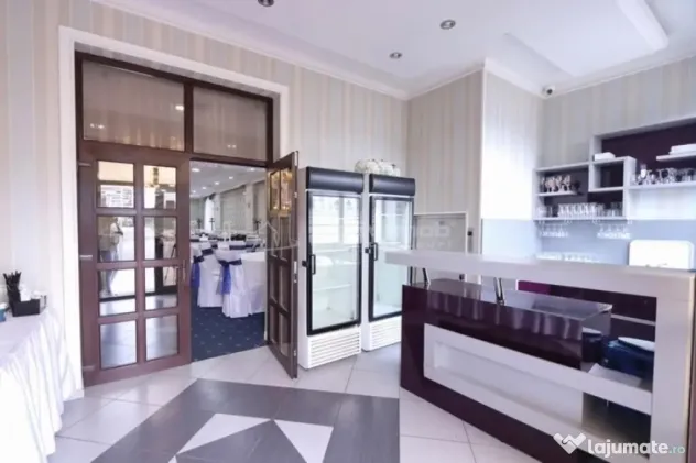 De – Cladire comerciala - Pensiune – Restaurant – B...