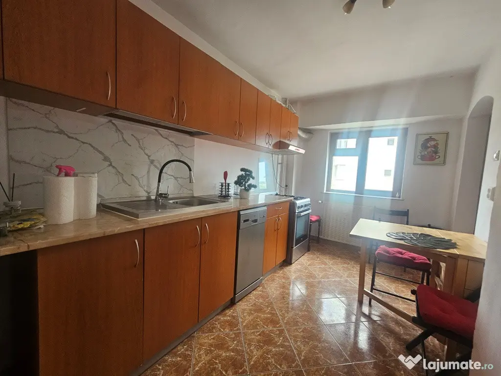 APARTAMENT 3 CAMERE PIATA VICTORIE-STR. MEXIC