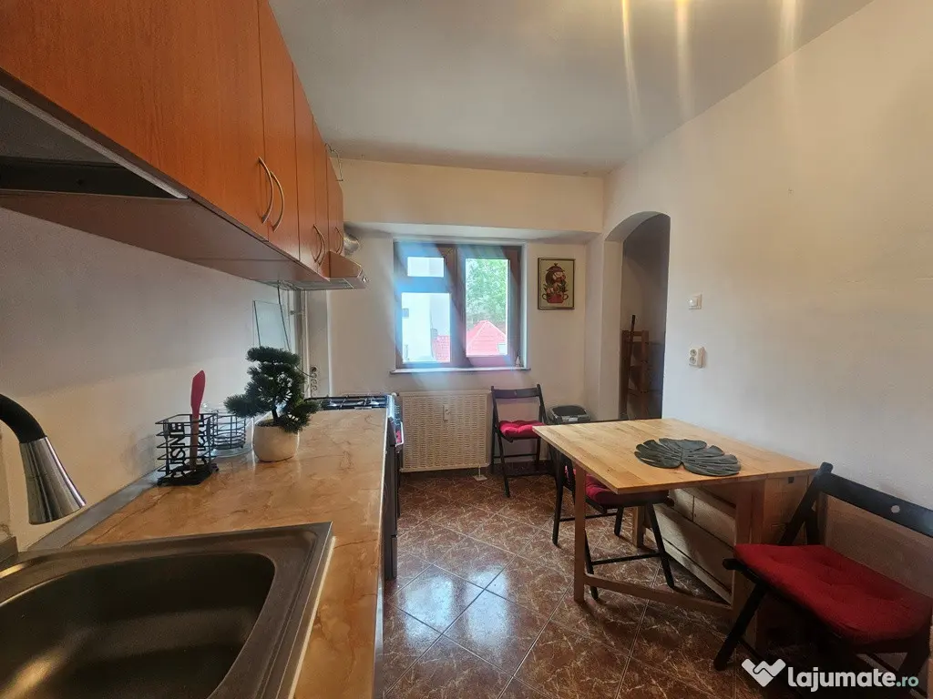 APARTAMENT 3 CAMERE PIATA VICTORIE-STR. MEXIC