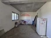 DE VANZARE Casă cu livadă lângă Lacul Făcău 30 min ...