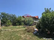 DE VANZARE Casă cu livadă lângă Lacul Făcău 30 min ...