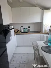 Apartament de vanzare semidecomandat ,2 camere 50 mp , zona