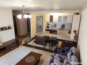 Apartament de vanzare semidecomandat ,3 camere 61 mp , zona