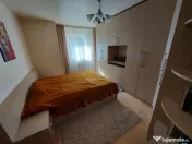 Apartament de vanzare semidecomandat ,3 camere 61 mp , zona