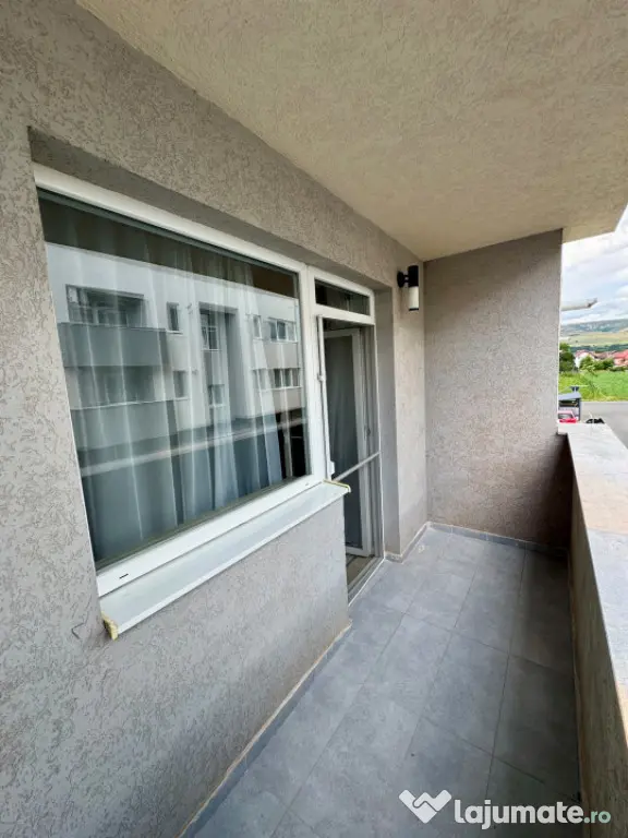 Apartament 2 camere 46.7 mp si balcon 4.2 mp in Floresti zon