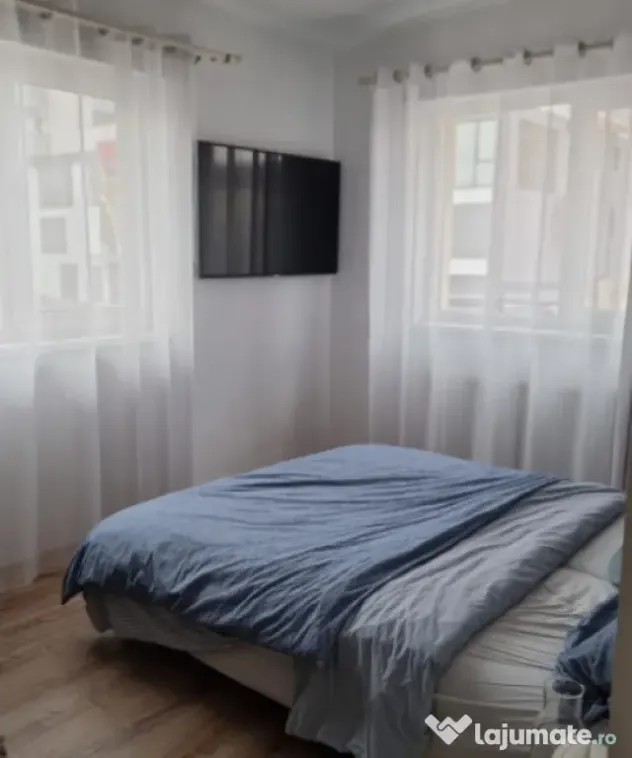 Apartament 3 CAMERE, SU 65MP, ZONA CETĂȚII