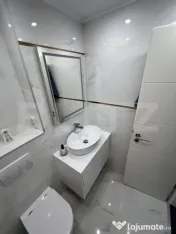 Apartament 3 camere, decomandat, parcare, zona UMF 