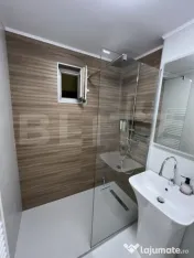 Apartament 3 camere, decomandat, parcare, zona UMF 
