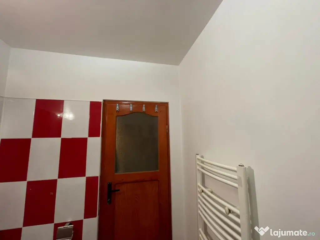 Apartament 3 camere, 56.mp | Zona Buna ziua