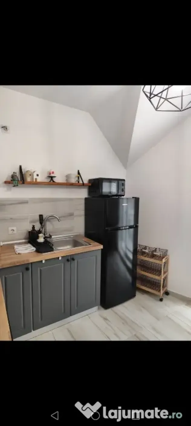 Închiriez apartament 2 camere 3 minute de shopping city Selimbar