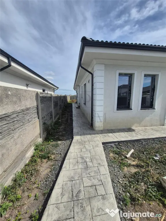 Duplex parter - 2 dormitoare - 2 bai - zona excelenta la 4 b
