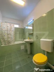 Apartament 3 camere, loc de parcare, zona strazii Campului 