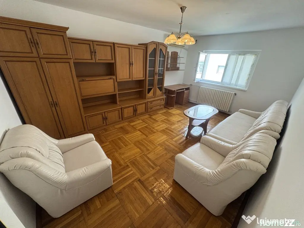 Apartament 3 camere zona Tomis 3 cu Gaze