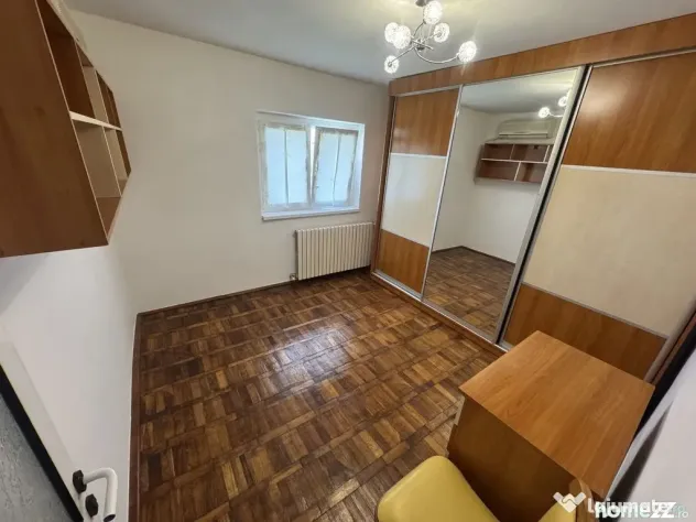 Apartament 3 camere zona Tomis 3 cu Gaze