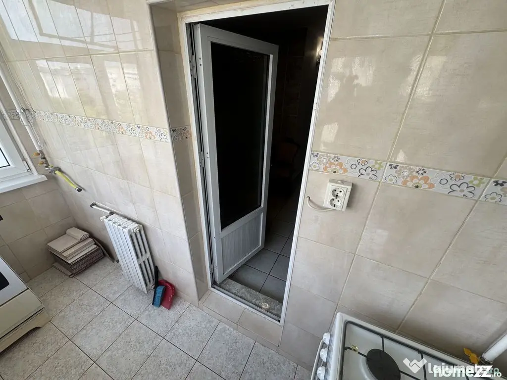Apartament 3 camere zona Tomis 3 cu Gaze