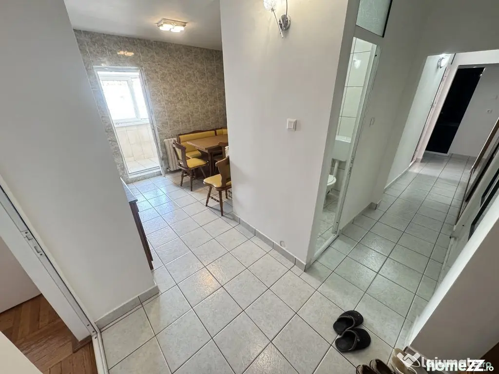 Apartament 3 camere zona Tomis 3 cu Gaze