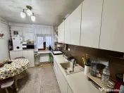 Apartament 3 camere et 1 Bld Brailei / MedLife 