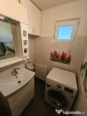 Apartament Superb 3 camere PLopeni 52.86 mp! 