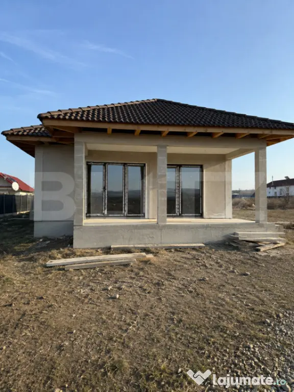 Casă modernă, semifinisata, Sebeș - Petrești