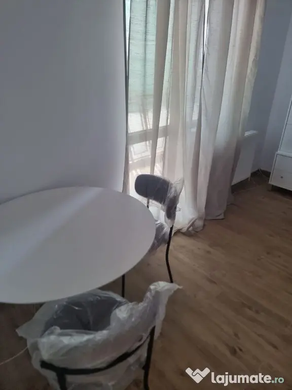 De inchiriat apartament cu 2 camere bloc nou, zona Garii,...