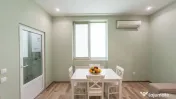 Apartament 2 camere, parter, curte comună închisă, ult...
