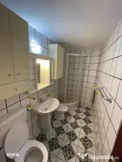 Muncii chiar la metrou etaj 3 