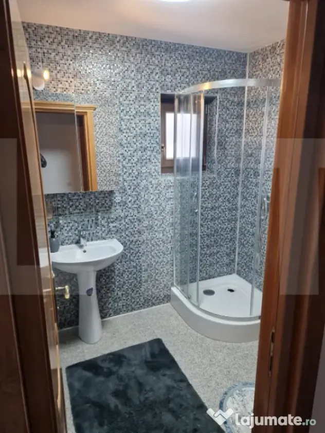 Casa individuala, 203 mp, teren 2252 mp, zona Cosula
