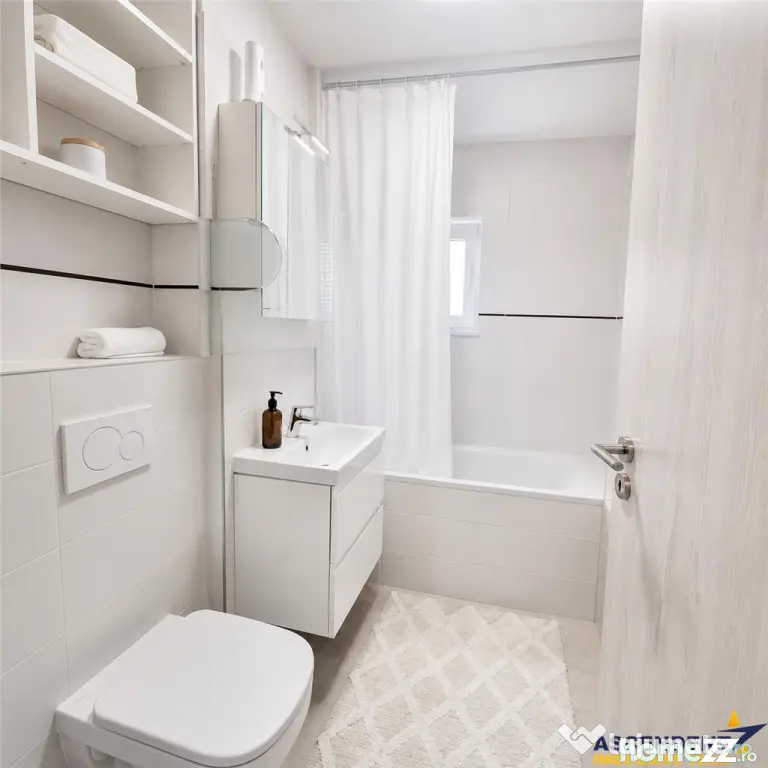 Apartament 3 camere, suprafata extinsa, decomandat, zona ver