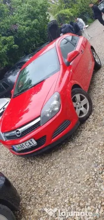 Opel Astra, 1,4 cc  2010,2 uși, 164000km, 2200 eu neg.
