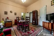 Apartament cu 4 camere si terasa si curte proprie, langa ...