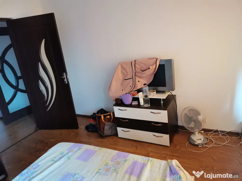 Apartament 3 camere