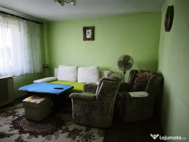 Proprietar vand apartament 3 camere decomandate central
