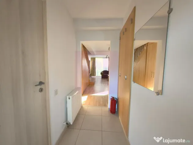 Vilă tip duplex - zona Dantelei-Prel. Ghencea adiacent D...