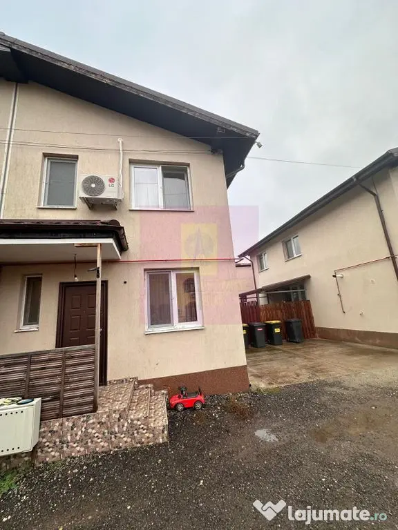 Vilă tip duplex - zona Dantelei-Prel. Ghencea adiacent D...