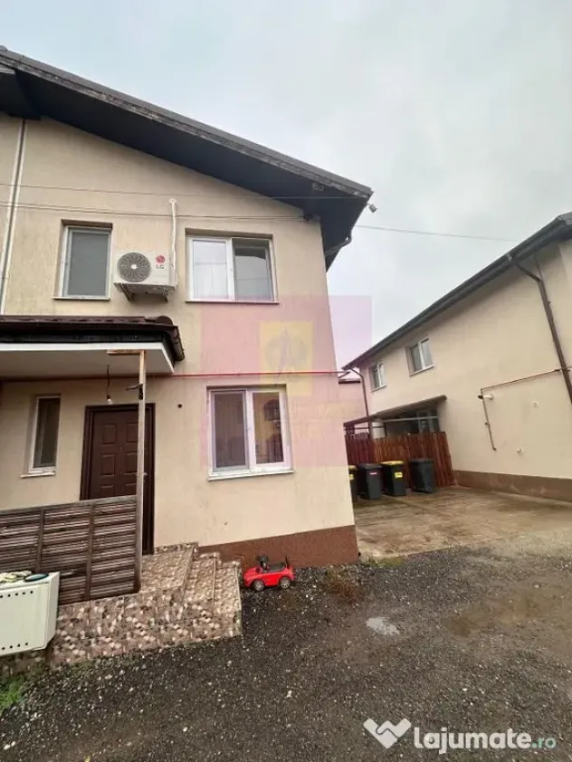Vilă tip duplex - zona Dantelei-Prel. Ghencea adiacent D...
