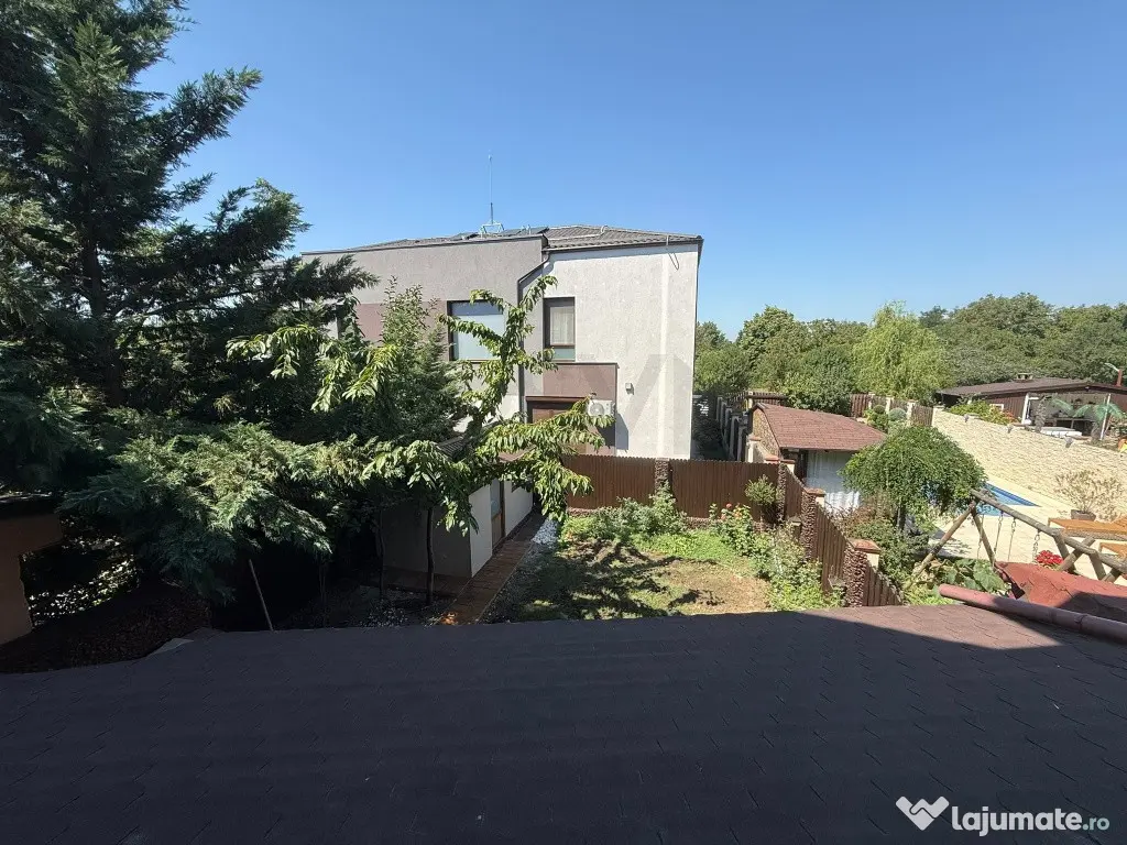 Vila tip duplex 6 camere 180 mp cu gradina Pipera