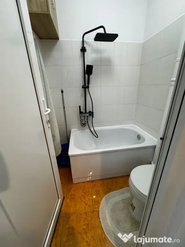Garsoniera complet renovata si mobilata