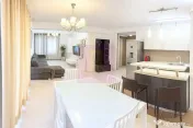 Apartament spectaculos cu 3 camere și 100 mp de terase ?... 